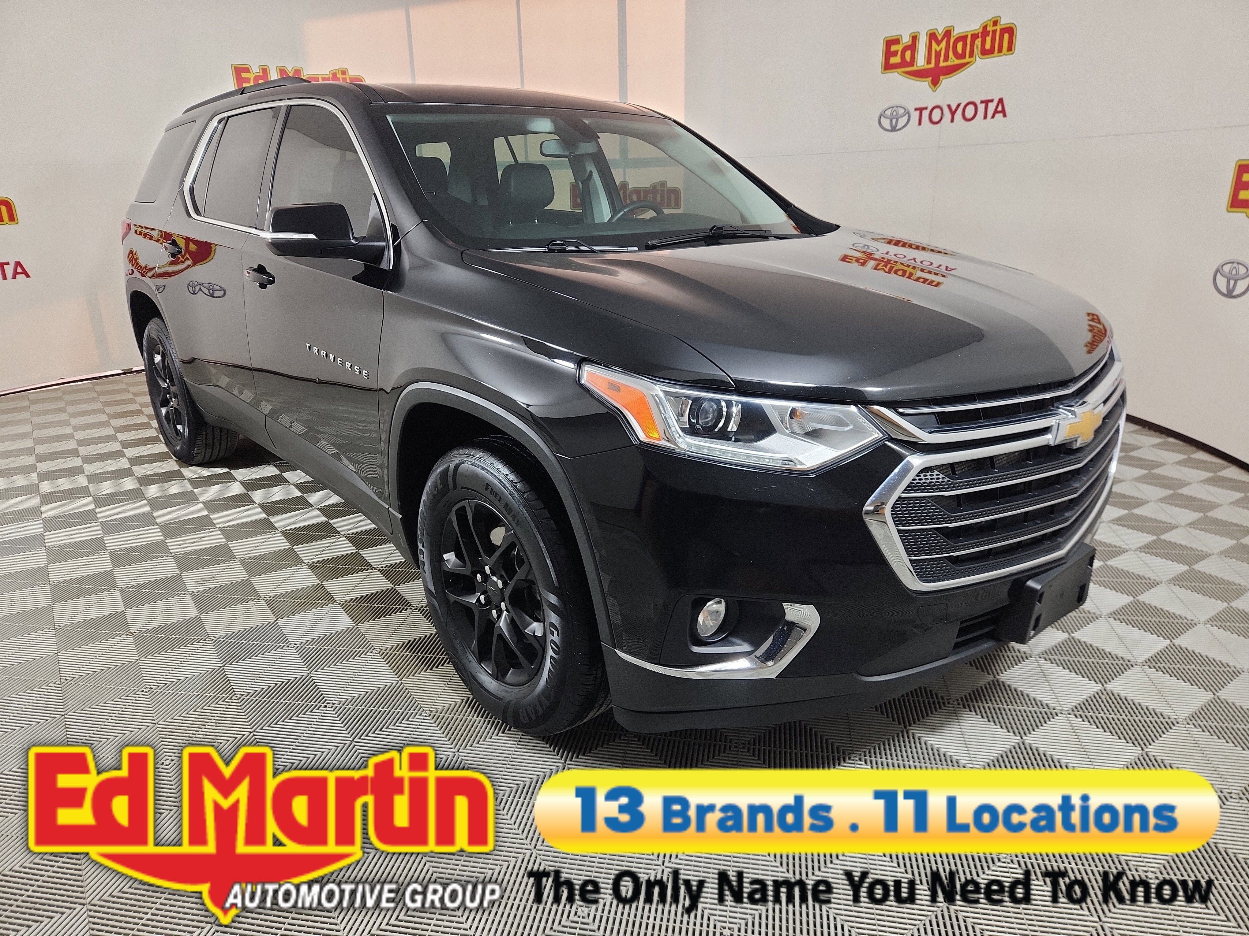 2021 Chevrolet Traverse LT Leather