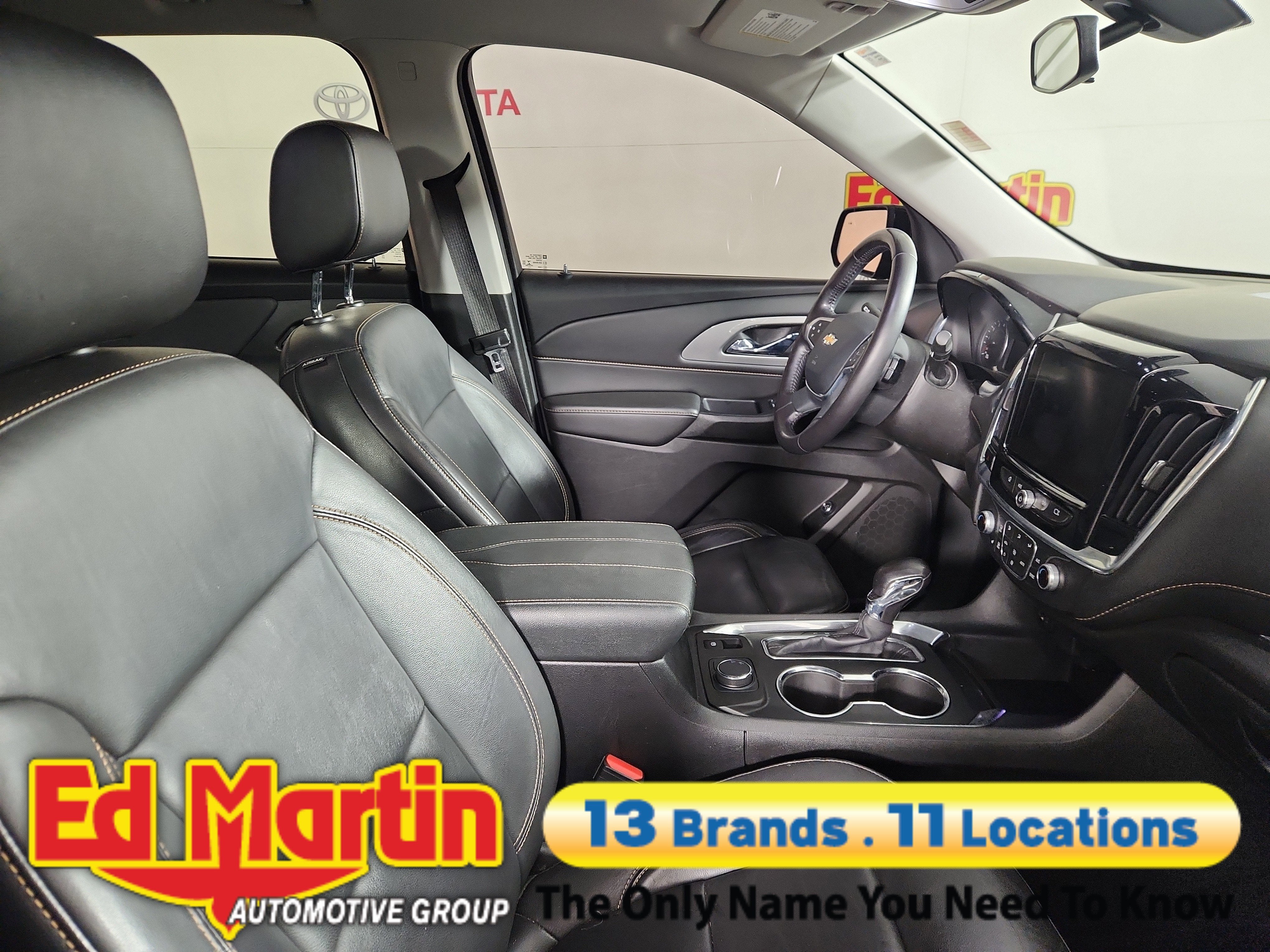 2021 Chevrolet Traverse LT Leather