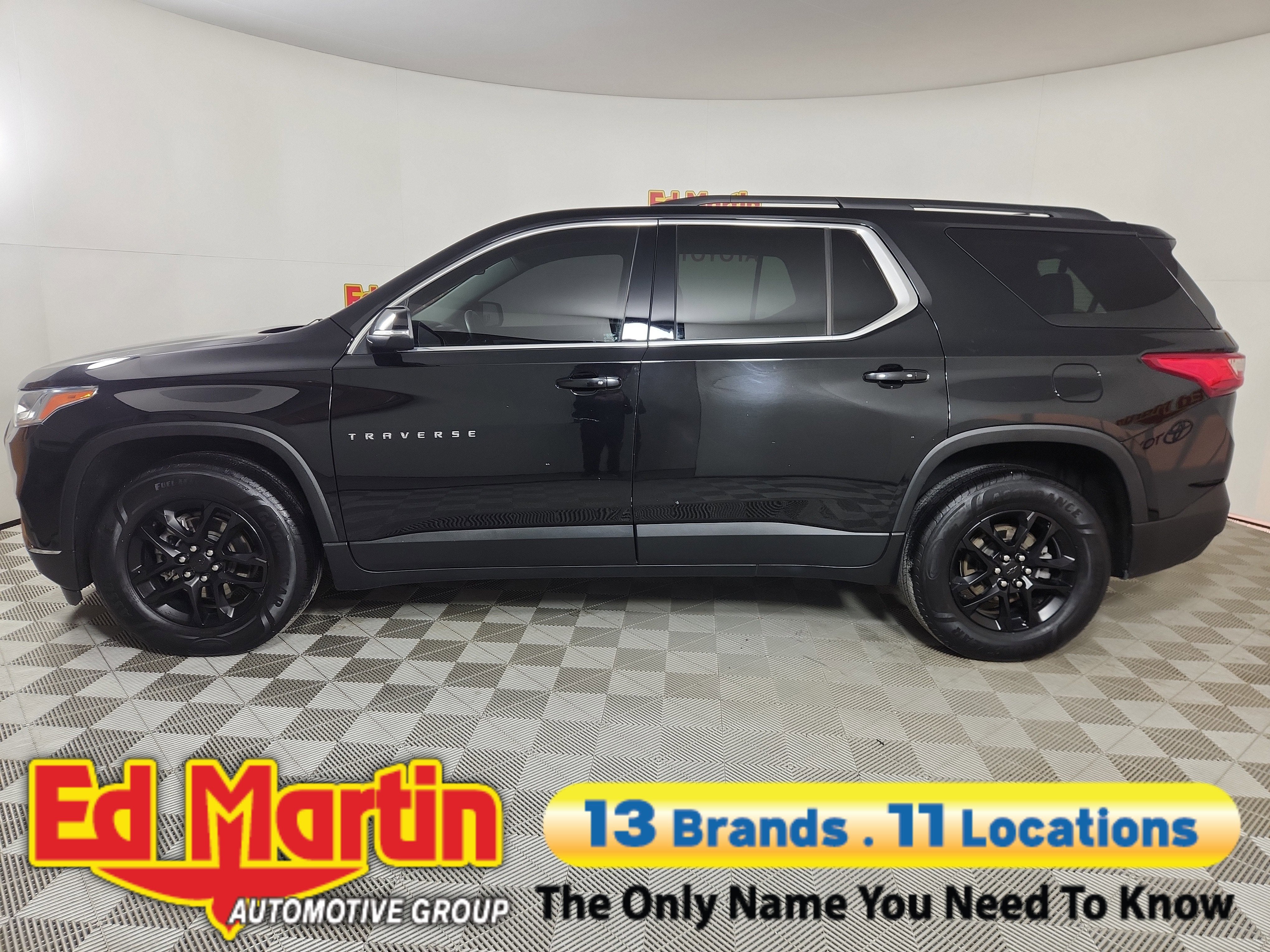 2021 Chevrolet Traverse LT Leather