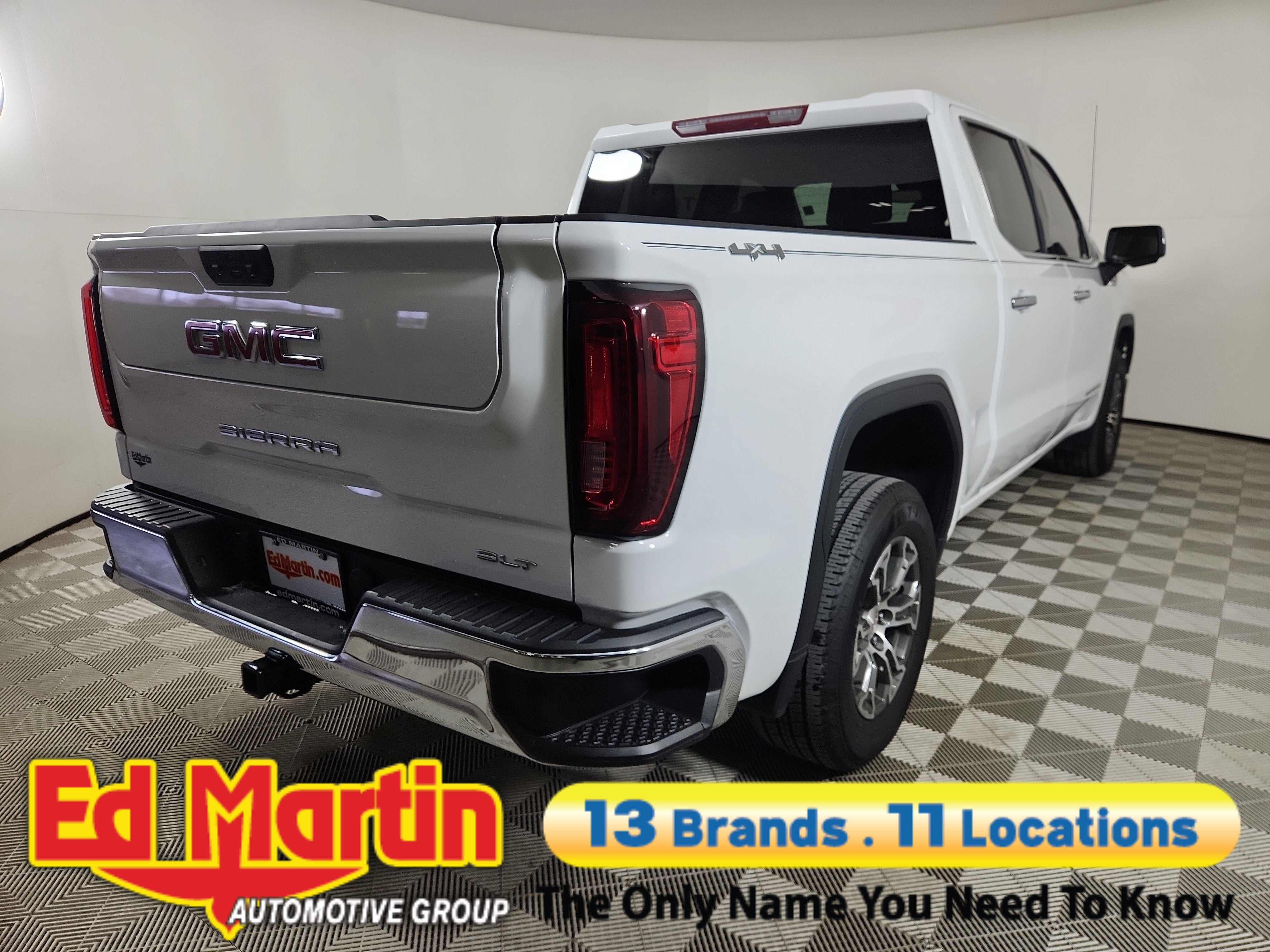 2024 GMC Sierra 1500 SLT