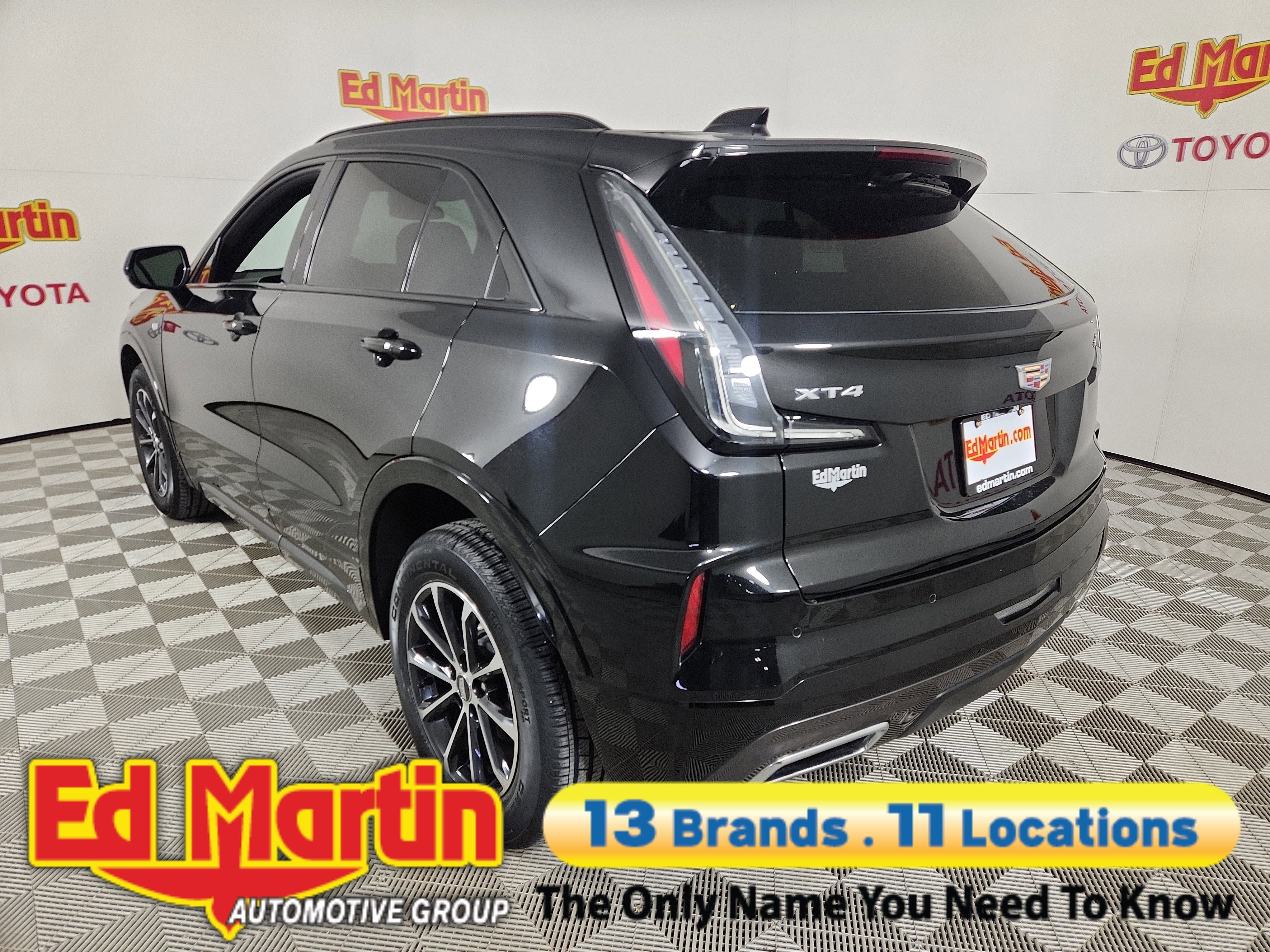 2024 Cadillac XT4 FWD Sport