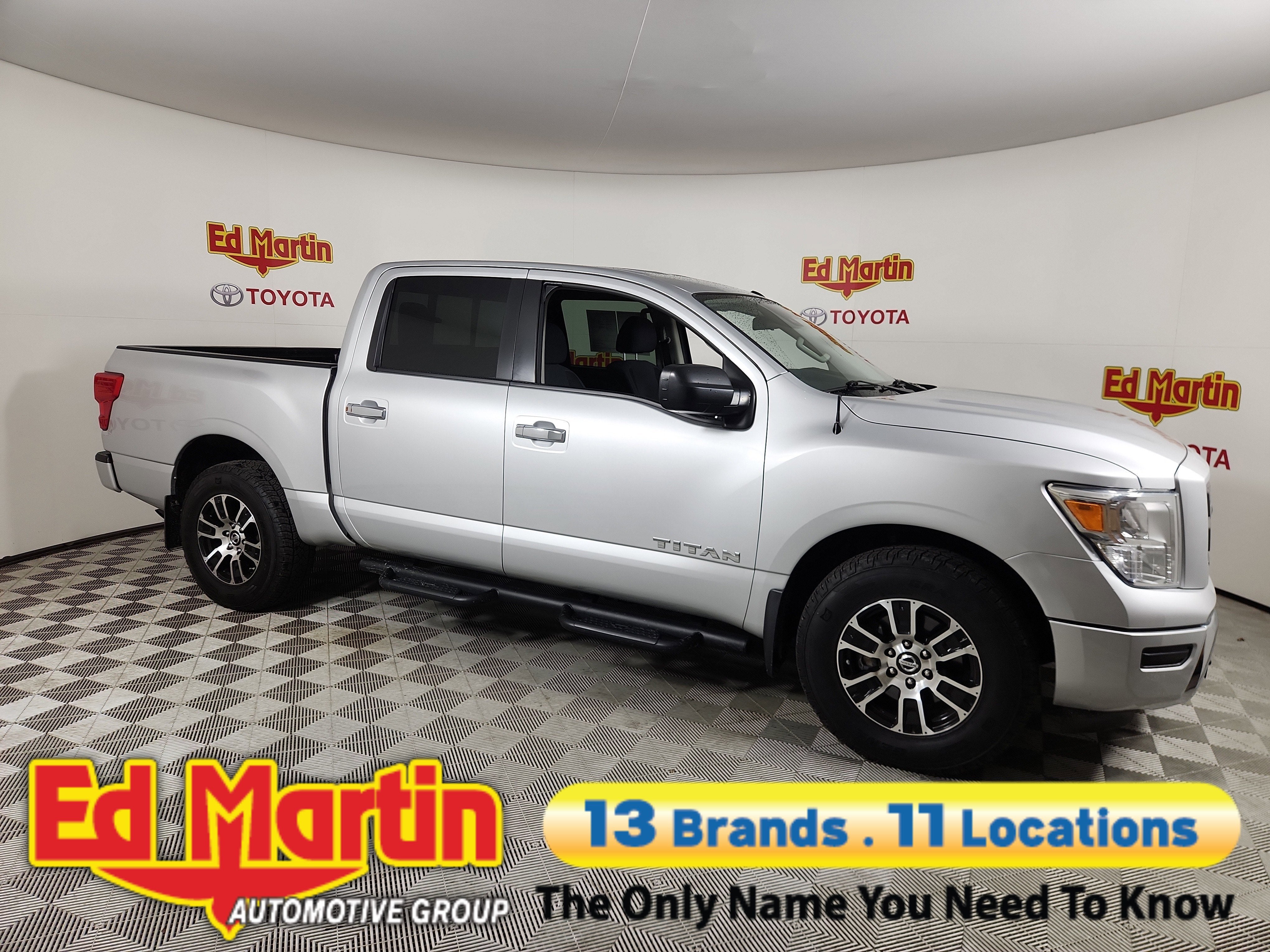 2021 Nissan Titan SV