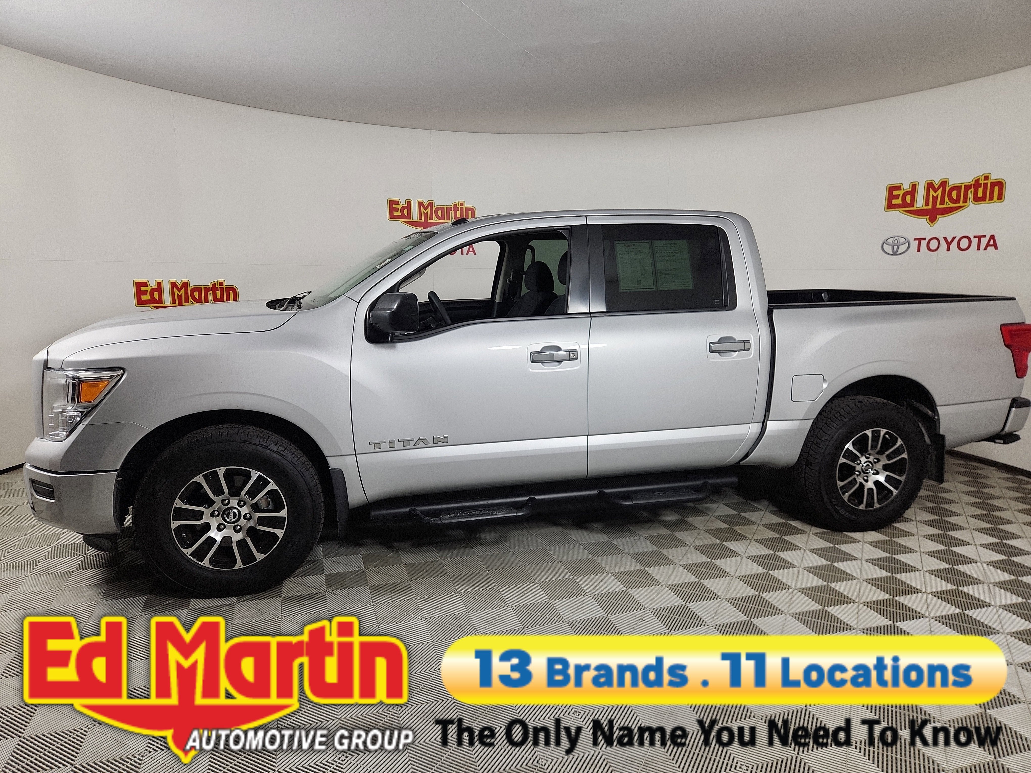 2021 Nissan Titan SV