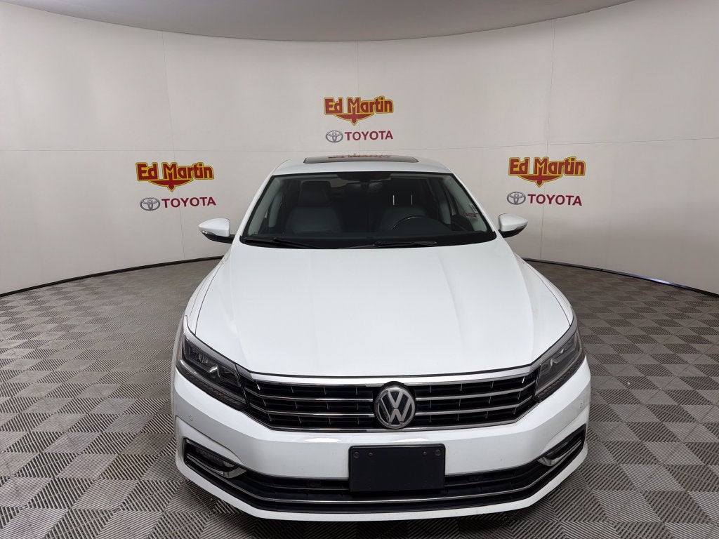 2018 Volkswagen Passat 2.0T SE