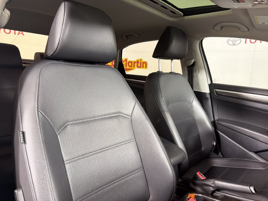 2018 Volkswagen Passat 2.0T SE