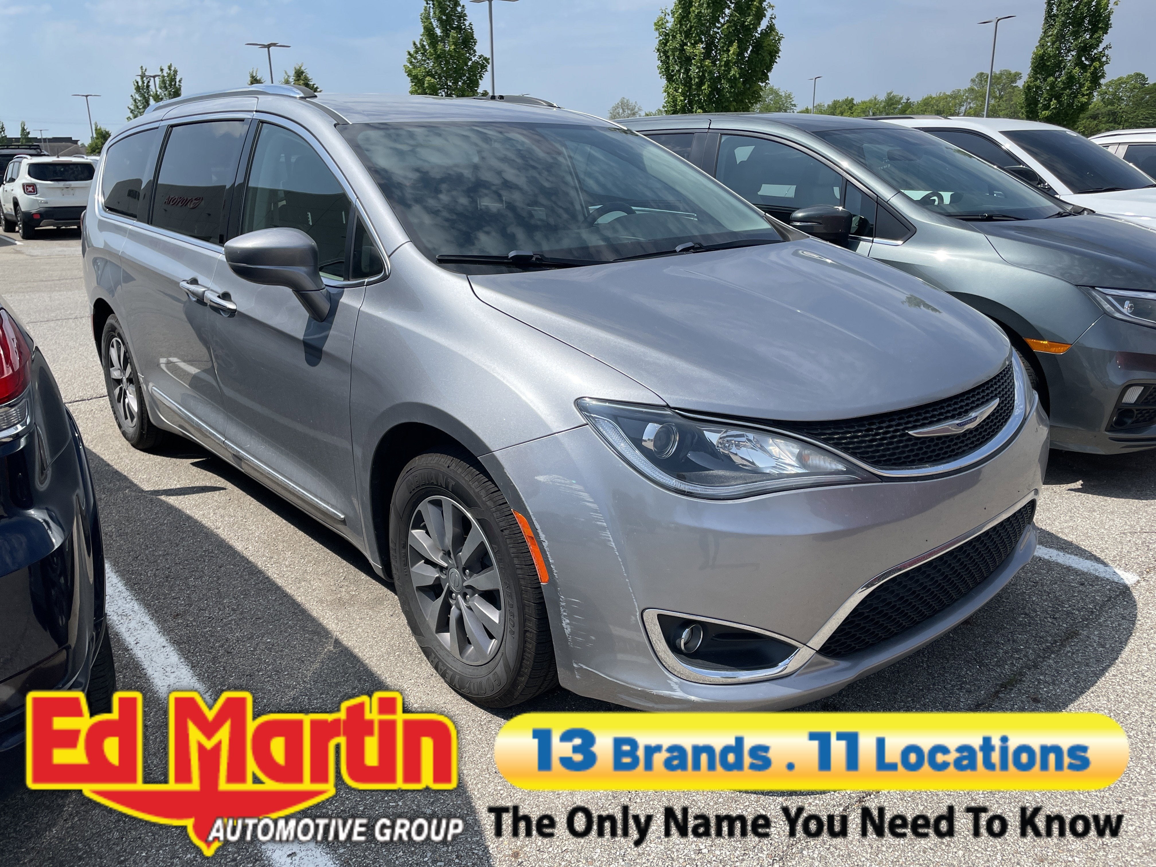2019 Chrysler Pacifica Touring L Plus's photo