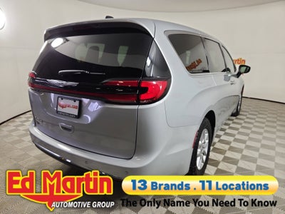 2023 Chrysler Pacifica Touring