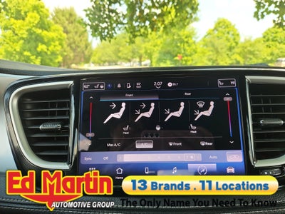 2023 Chrysler Pacifica Touring