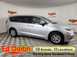 2023 Chrysler Pacifica Touring