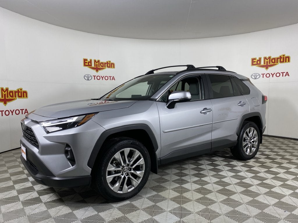 2025 Toyota RAV4 XLE Premium