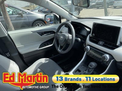 2023 Toyota RAV4 XLE