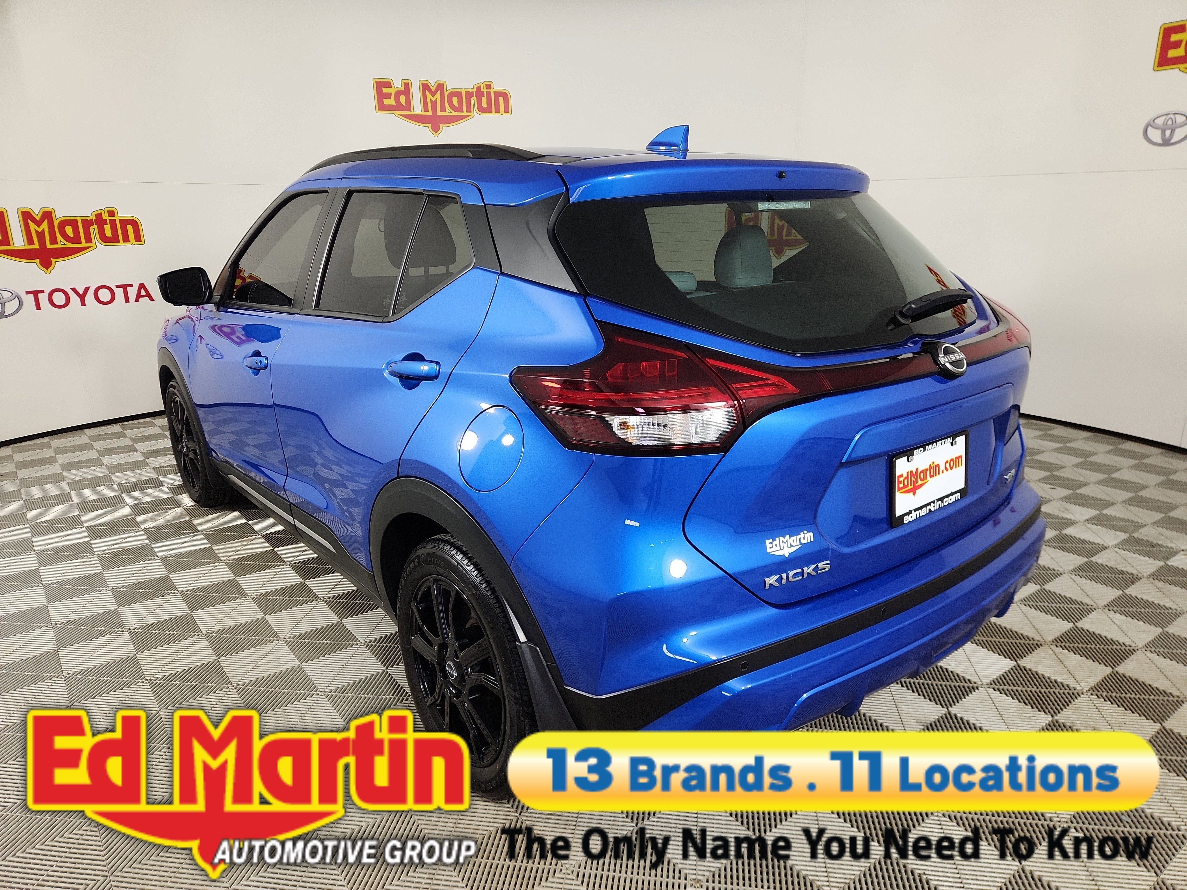 2023 Nissan Kicks SR