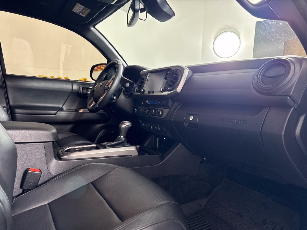 2023 Toyota Tacoma Limited V6