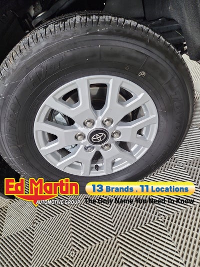 2025 Toyota Tacoma SR5