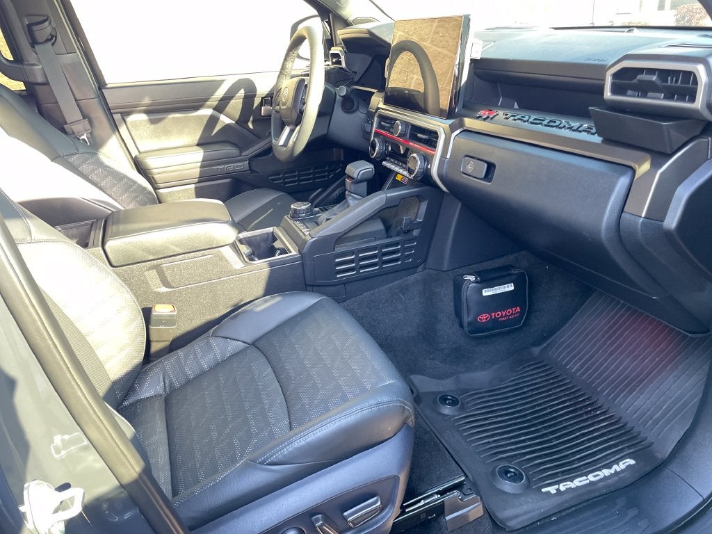 2025 Toyota Tacoma Hybrid TRD Off Road