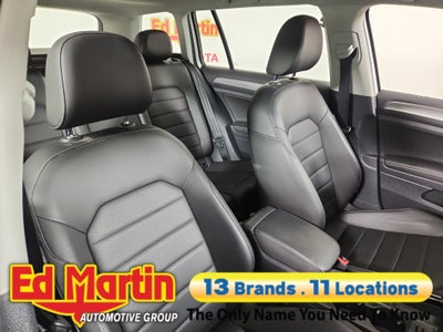 2017 Volkswagen Golf Alltrack Base