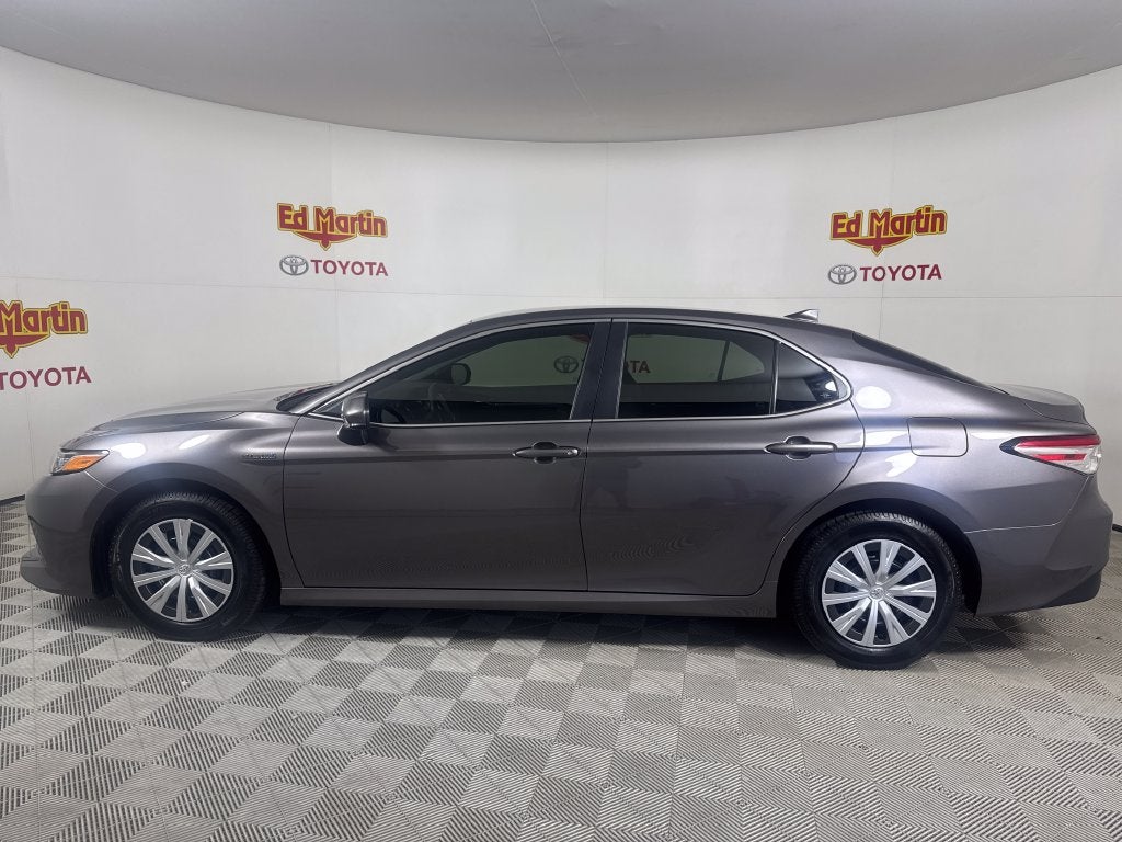 2019 Toyota Camry Hybrid LE
