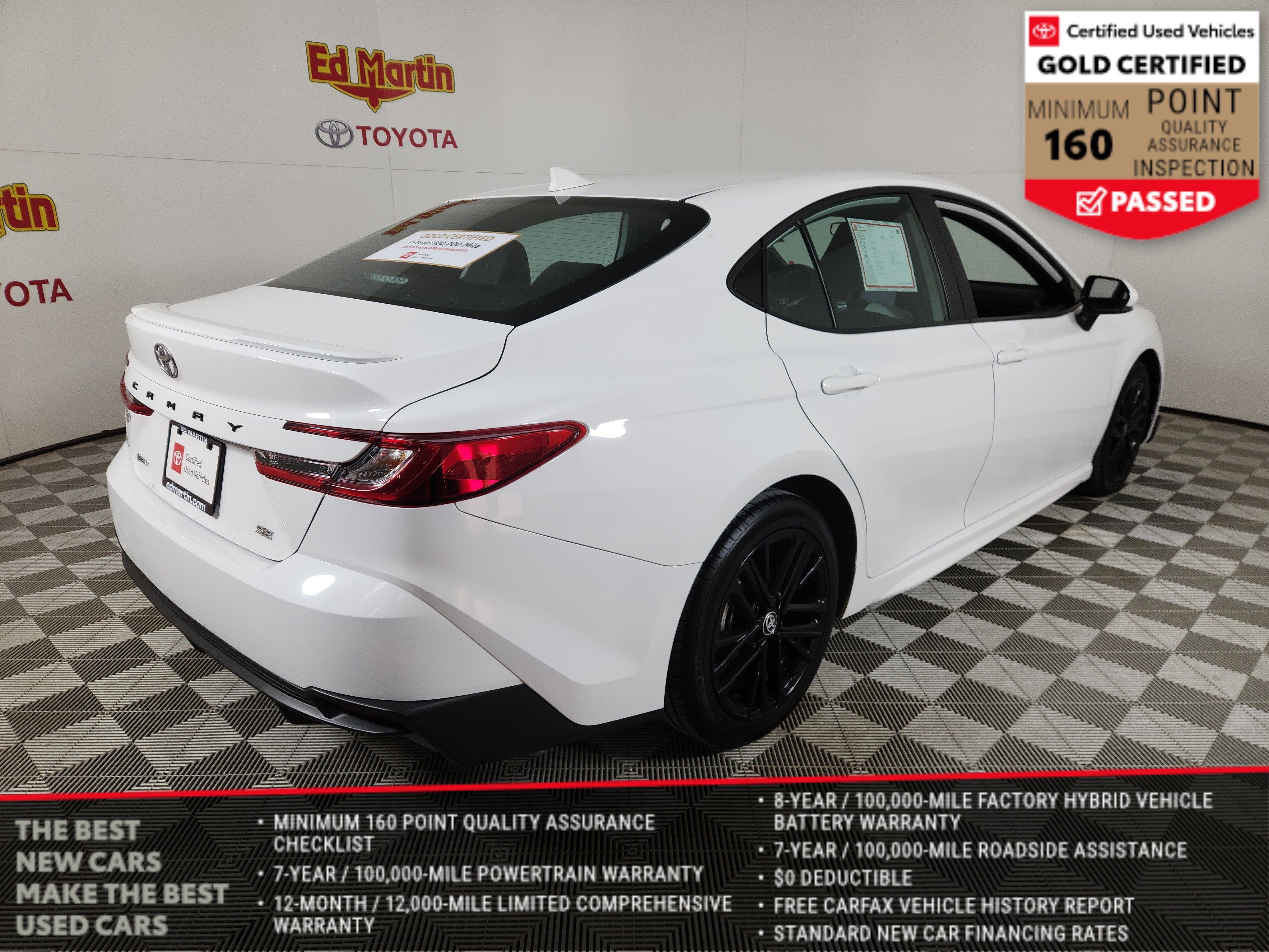 2025 Toyota Camry SE