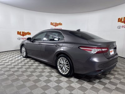 2020 Toyota Camry Hybrid XLE