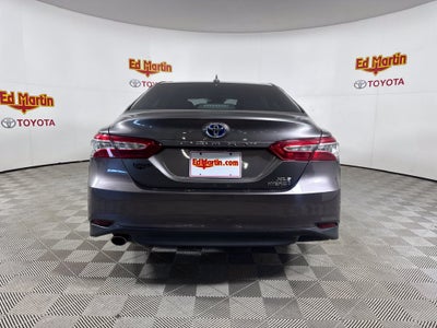 2020 Toyota Camry Hybrid XLE