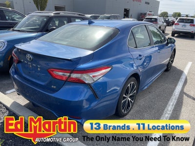 2020 Toyota Camry SE