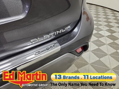 2025 Toyota Highlander Hybrid Platinum