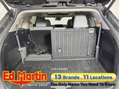 2025 Toyota Highlander Hybrid Platinum