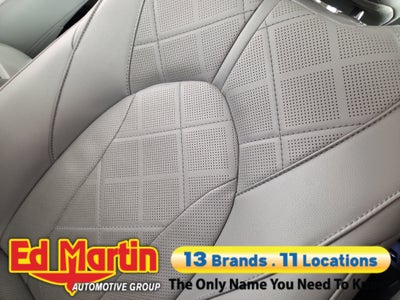 2025 Toyota Highlander Hybrid Platinum