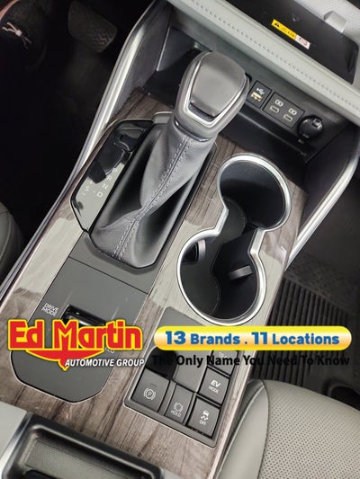 2025 Toyota Highlander Hybrid Platinum