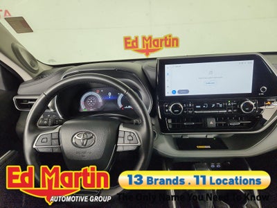 2025 Toyota Highlander Hybrid Platinum