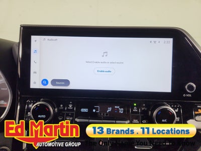 2025 Toyota Highlander Hybrid Platinum