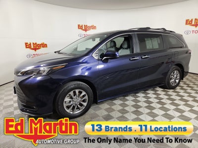 2025 Toyota Sienna XLE