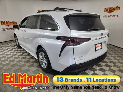 2025 Toyota Sienna XLE