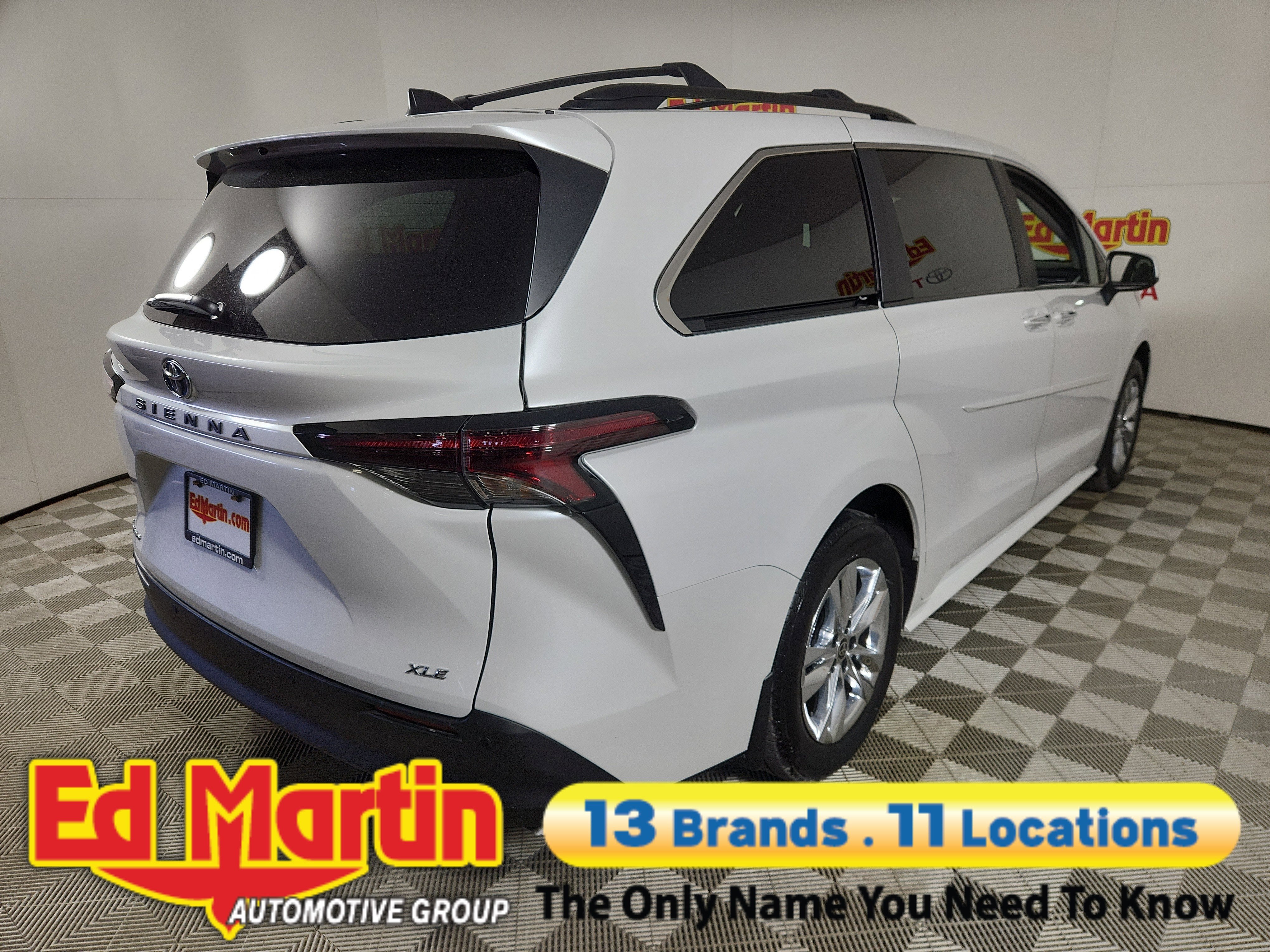 2025 Toyota Sienna XLE