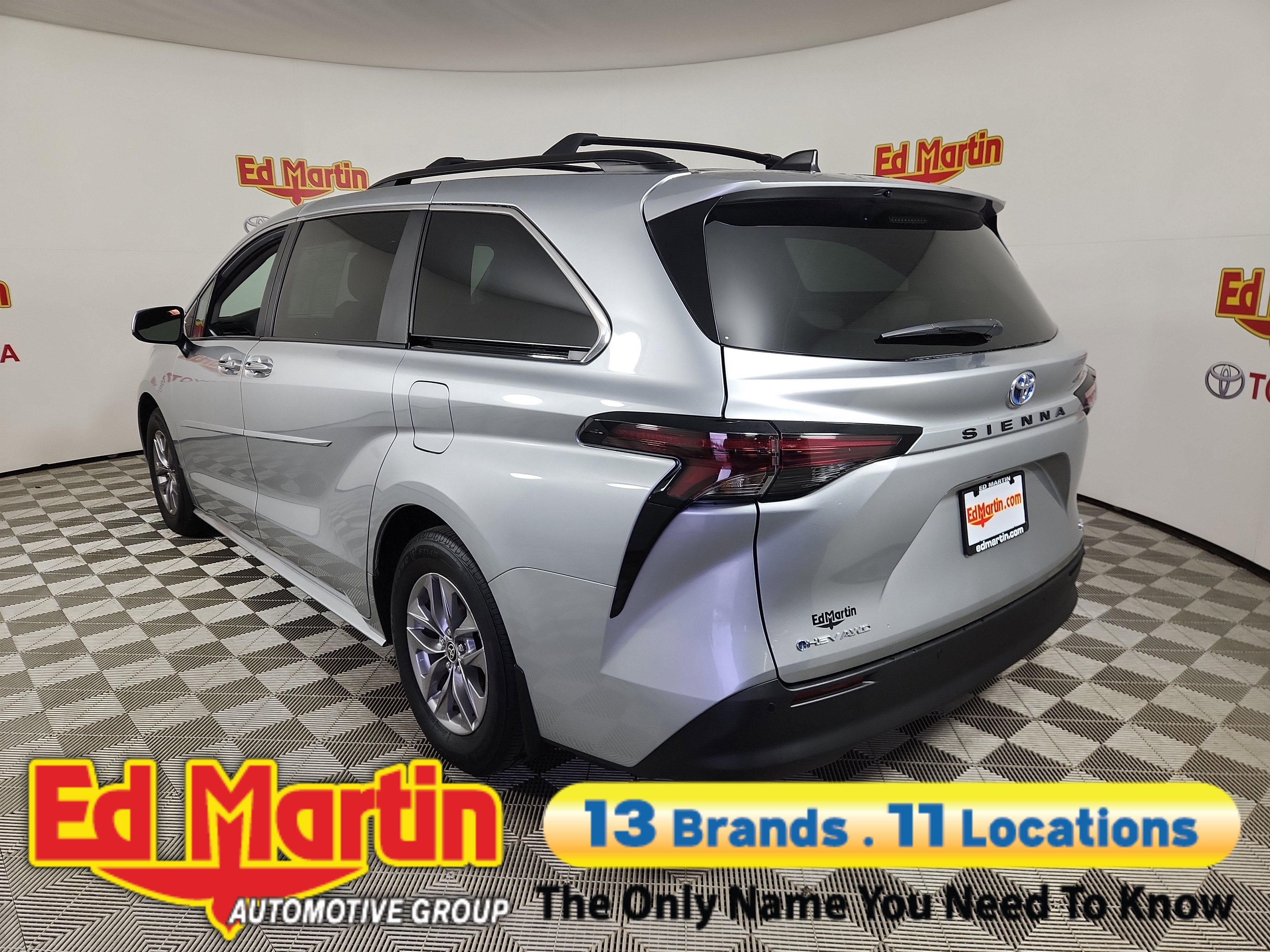 2025 Toyota Sienna XLE