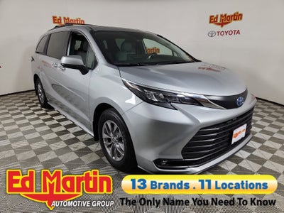 2025 Toyota Sienna XLE