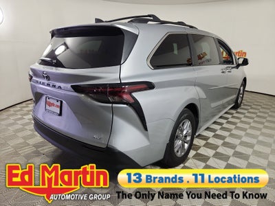 2025 Toyota Sienna XLE