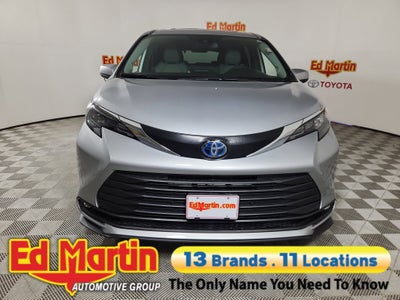 2025 Toyota Sienna XLE