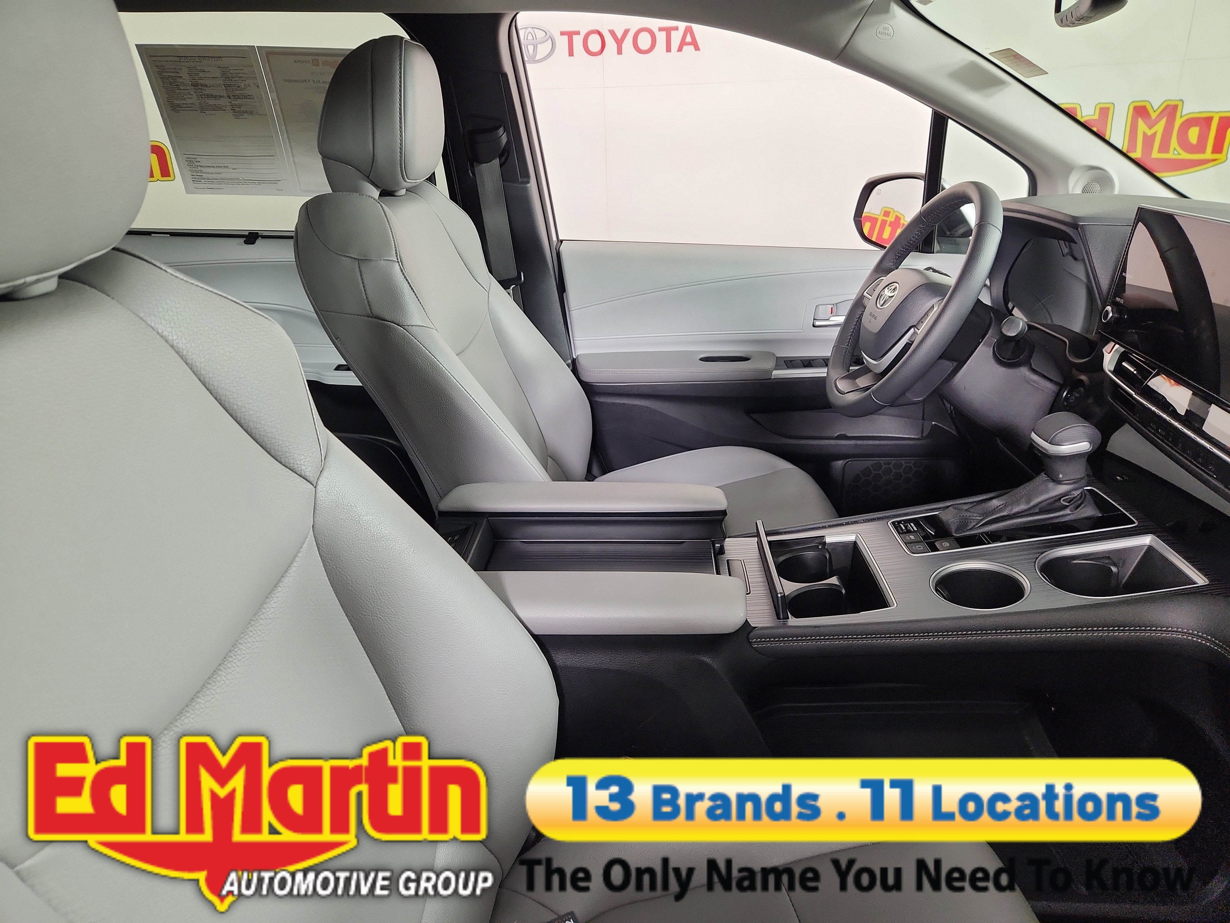 2025 Toyota Sienna XLE