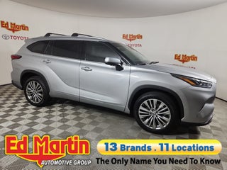 2023 Toyota Highlander Platinum