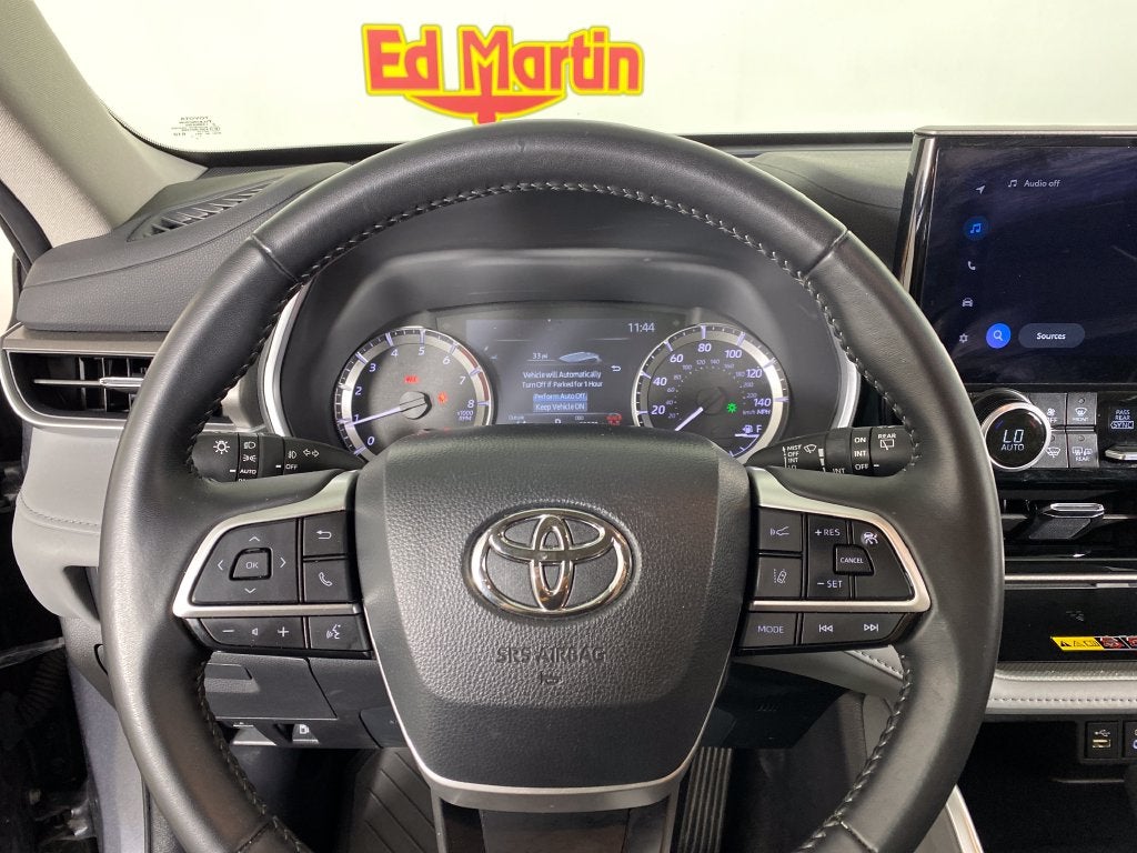 2025 Toyota Highlander XLE