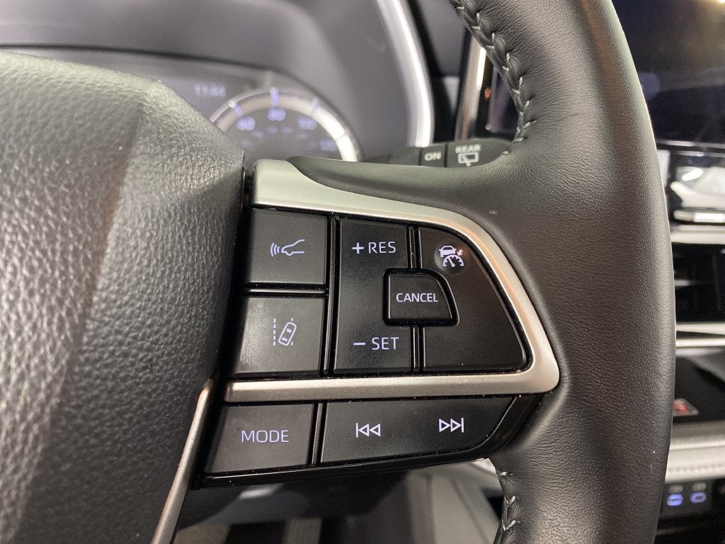 2025 Toyota Highlander XLE