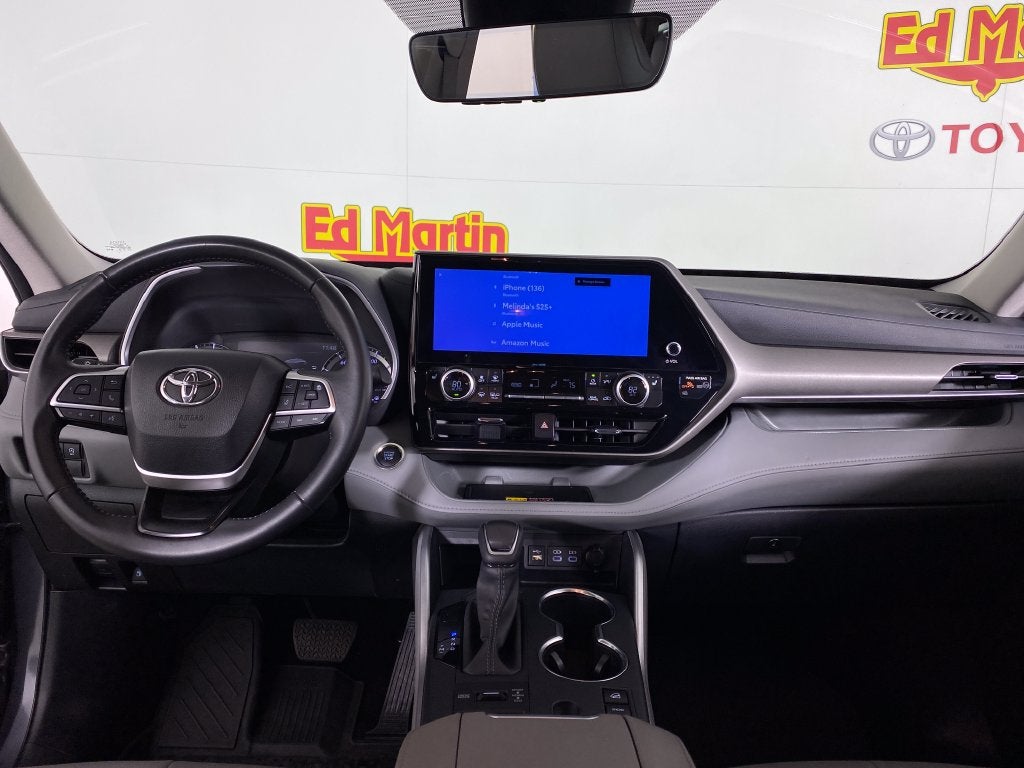 2025 Toyota Highlander XLE
