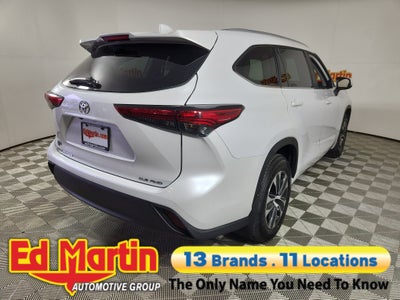 2023 Toyota Highlander XLE