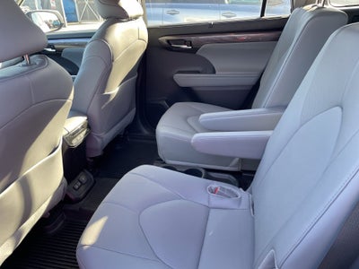 2024 Toyota Highlander Limited