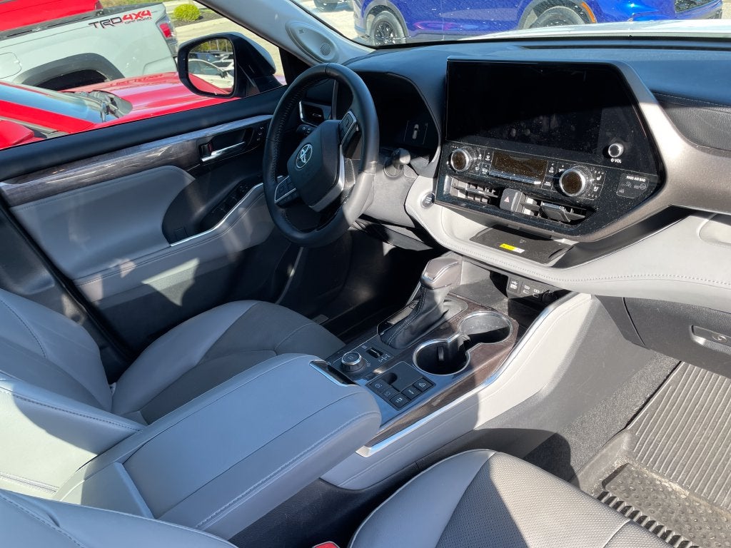 2024 Toyota Highlander Limited