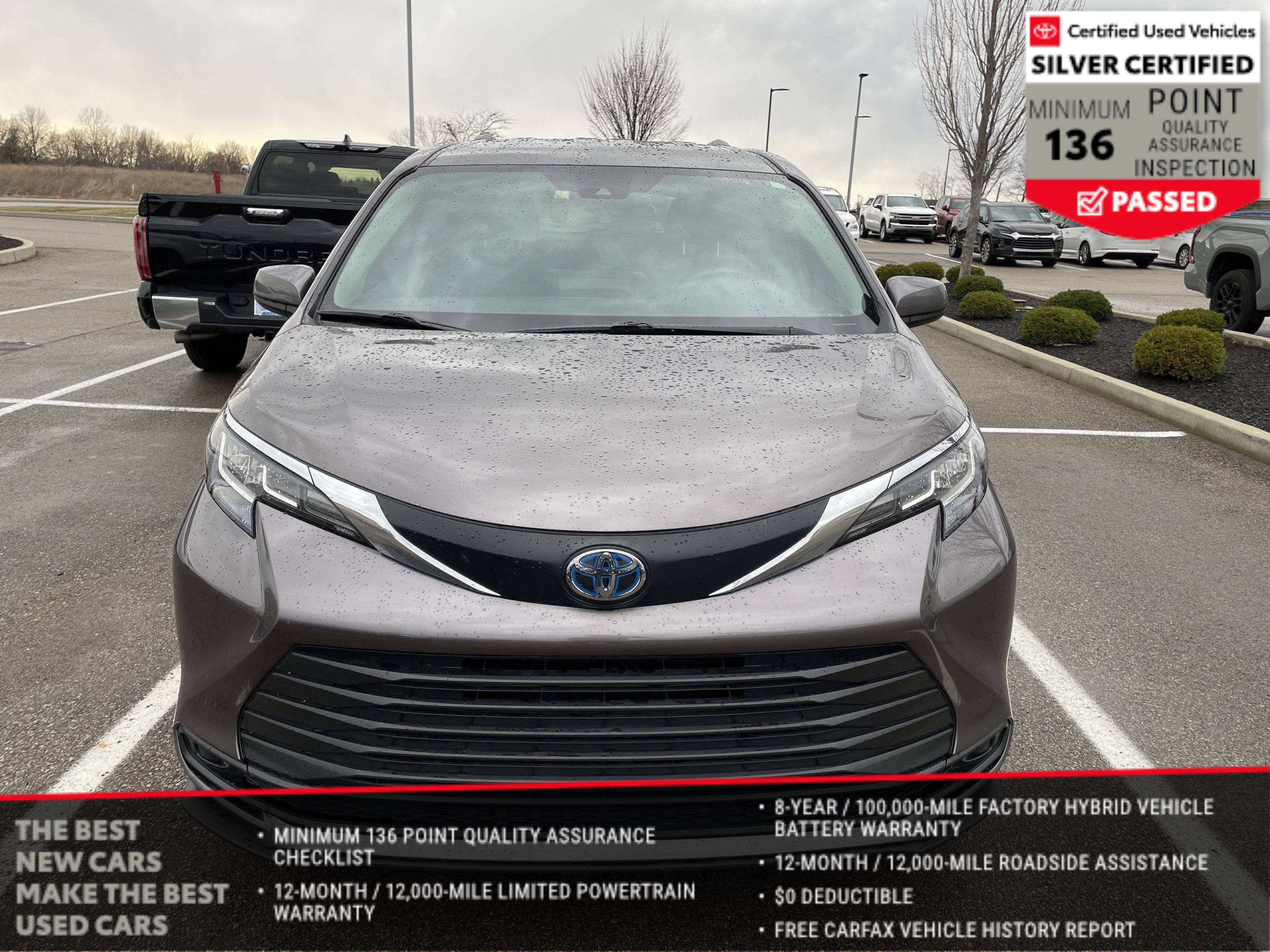 2022 Toyota Sienna LE