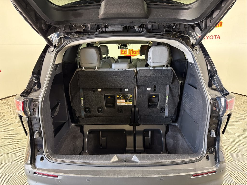 2026 Toyota Sienna XLE 8 Passenger