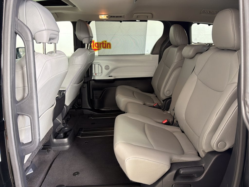 2026 Toyota Sienna XLE 8 Passenger