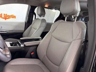 2026 Toyota Sienna XLE 8 Passenger